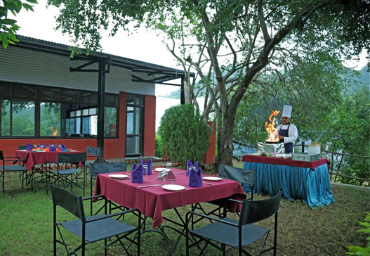 outdoor-dining-kumbhalgarh